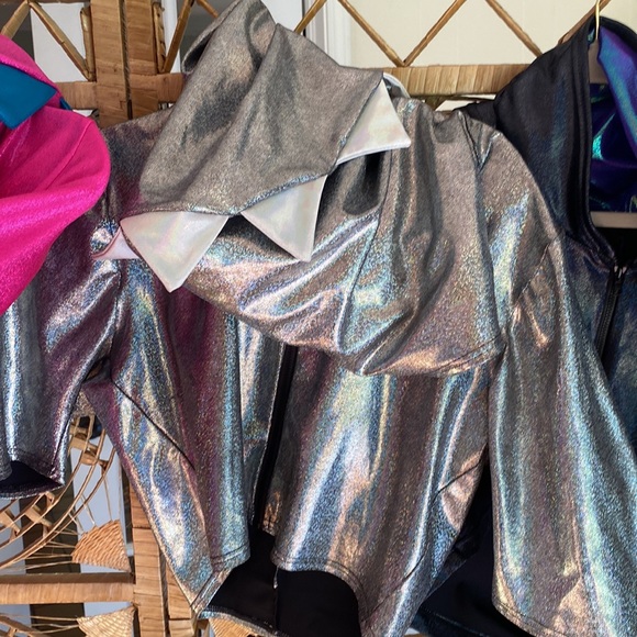 1/3 Coquetry Clothing Cropped Holographic Jackets in Size L/XL Each $85 - Picture 8 of 17